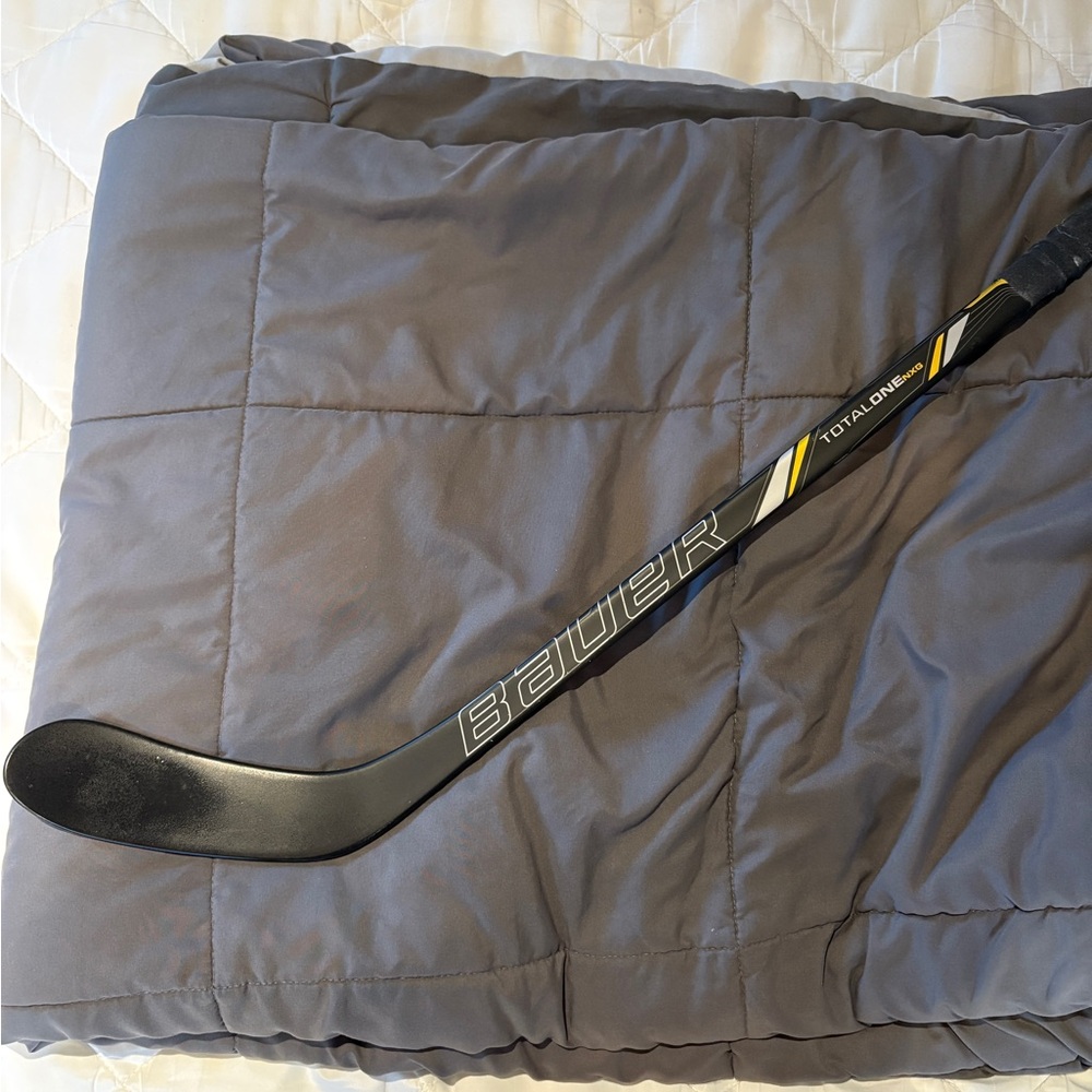 Bauer Total One NXG Knee Hockey Stick